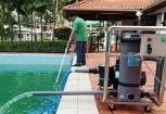 Top 5 hóa chất xử lý nước hồ bơi cần thiết và cách sử dụng an toàn